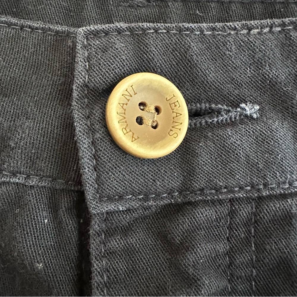 Armani Jeans Faded Black Flat Front Shorts Size: 36 - Picture 2 of 9